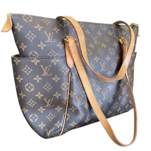 Authentic Louis Vuitton Totally MM Tote Monogram Canvas Tote Shoulder Bag SD4150